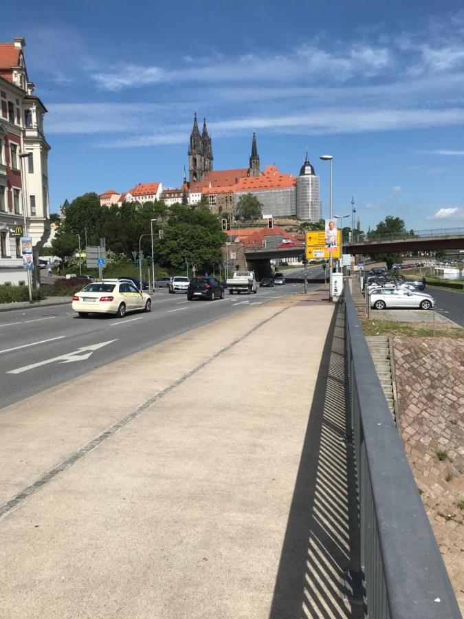 Apartments At Old Town Bridge Altstadt, Elbestrand, Fahrradweg, Schiffsanleger マイセン エクステリア 写真
